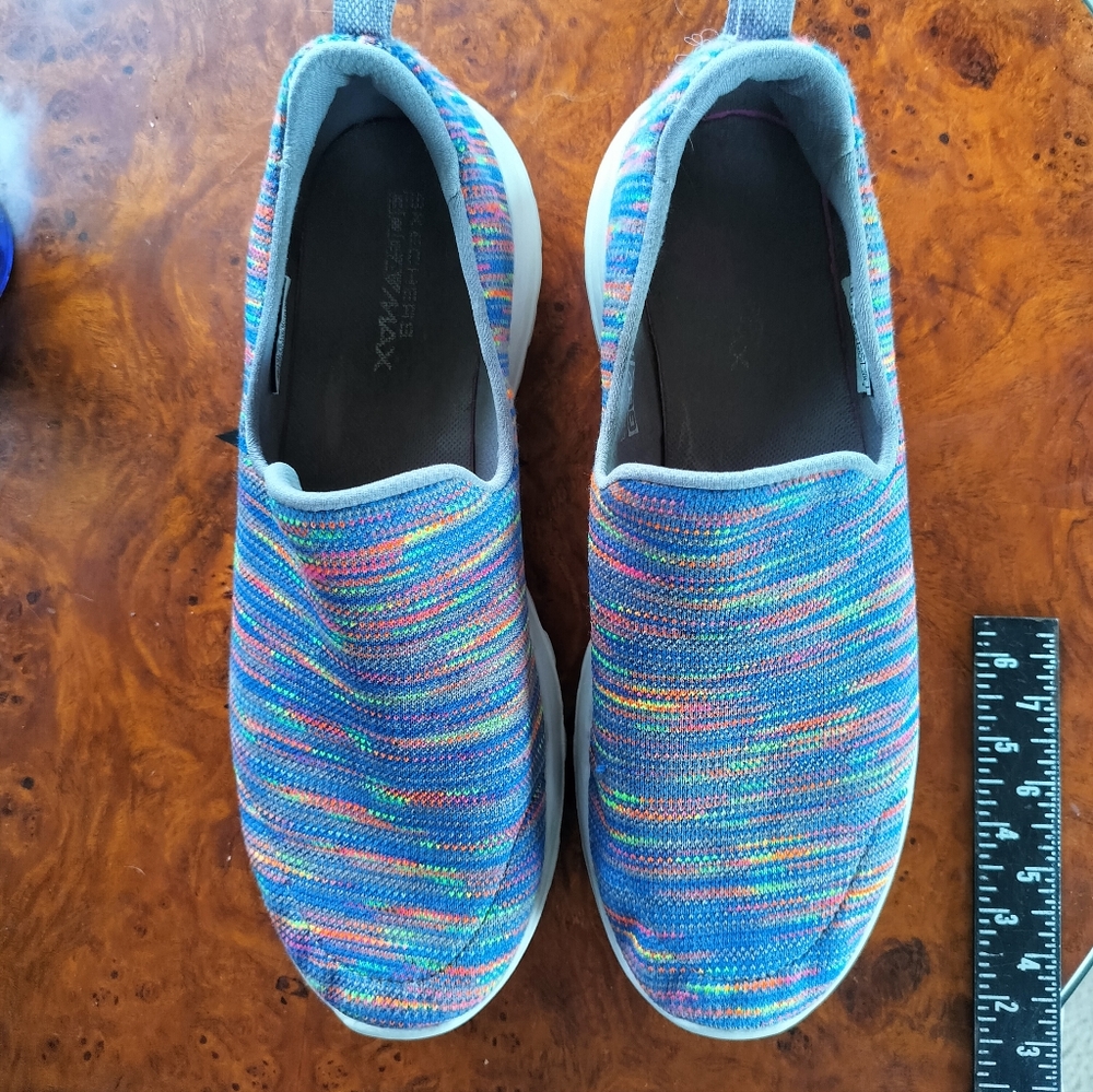 Sketchers size 8.5